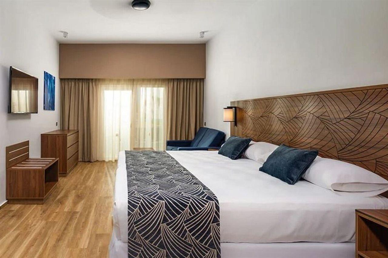 Riu Montego Bay (Adults Only) Hotell Exteriör bild